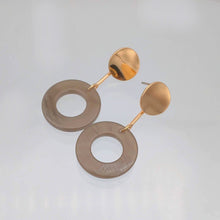 画像をギャラリービューアに読み込む, 【big metal】Aline ツートーンメタルレジンピアス