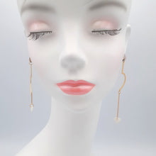 画像をギャラリービューアに読み込む, 【big metal】Corinアシンメトリックシェルハートピアス