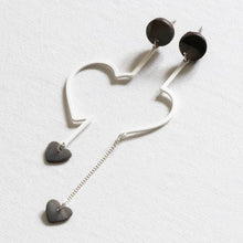 画像をギャラリービューアに読み込む, 【big metal】Corinアシンメトリックシェルハートピアス