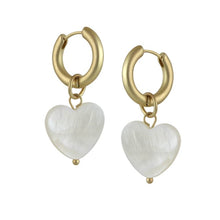 画像をギャラリービューアに読み込む, 【big metal】 Sasha ハートパールドロップハギーピアス