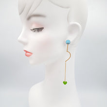 画像をギャラリービューアに読み込む, 【big metal】Corynアシンメトリックハートエナメルピアス